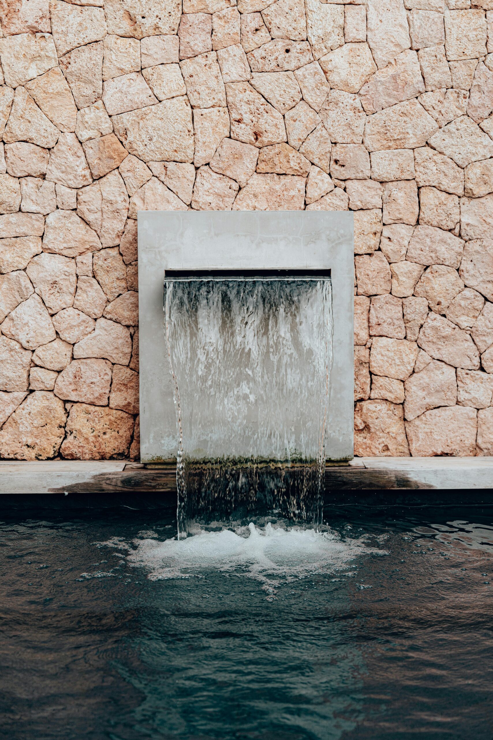 Wall-Mounted Waterfalls