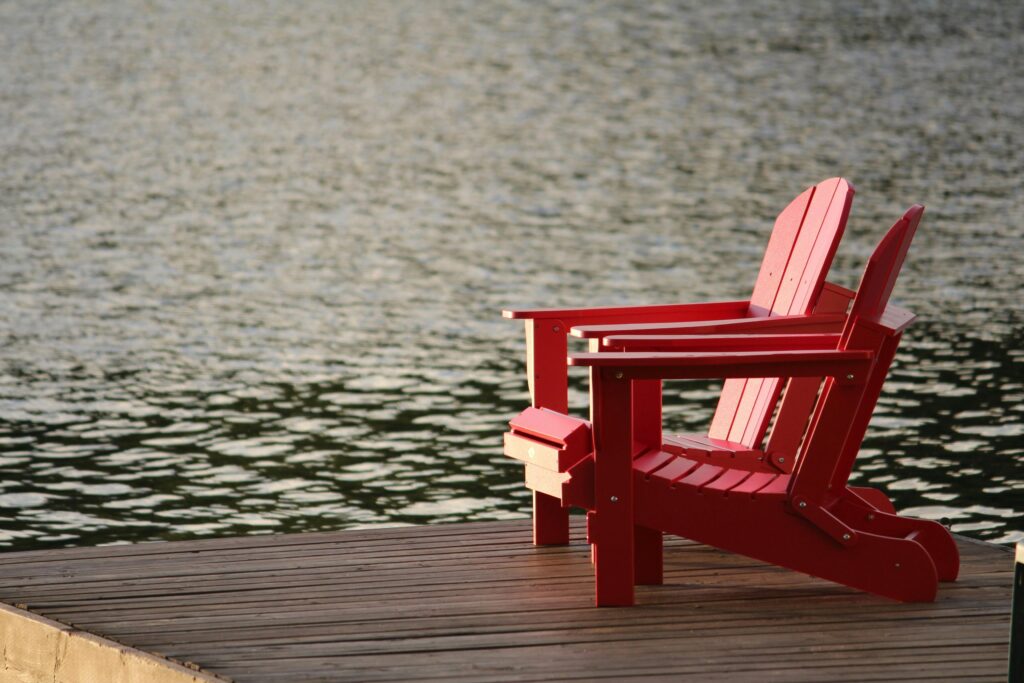 Benefits of Handmade Adirondack Chairs